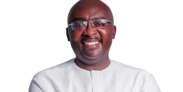 In response to the power crisis, New Patriotic Party(NPP) Flagbearer Dr. Mahmudu Bawumia has suggests a paradigm shift in the country’s energy generation mix to include solar Power to the Bono Regional House of Chiefs at a recent meeting with them chiefs.