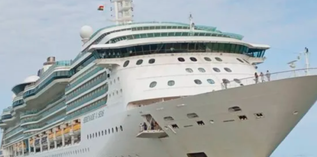 Cruise vessel Serenade of the Seas docks at Takoradi Harbour Over 200 tourists onboard visited the Elmina and Cape Coast Castles, Kakum, Bosomtwe Sam fishing Harbour, Cocoa farm among other tourist sites.