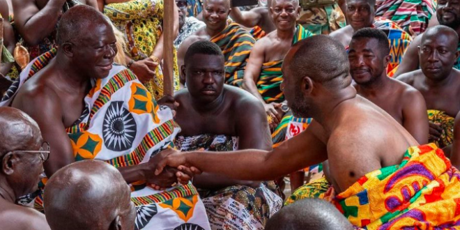 The Asantehene Otumfuo Osei Tutu II has told the running mate to the flagbearer of the New Patriotic Party (NPP) Dr. Matthew Opoku Prempeh to adhere to the instruction of the flagbearer of the NPP, Dr. Mahamudu Bawumia.