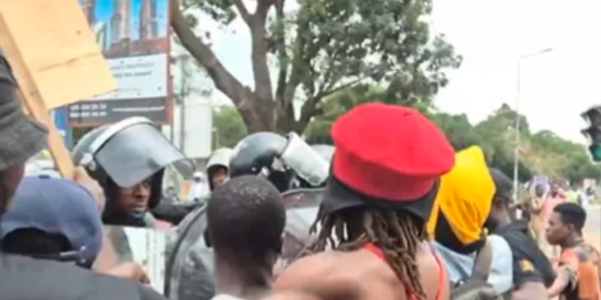 A video circulating on social media shows protesters clashing with police as they attempt to cross a barricade during a demonstration advocating for an end to illegal mining, commonly referred to as “galamsey.”